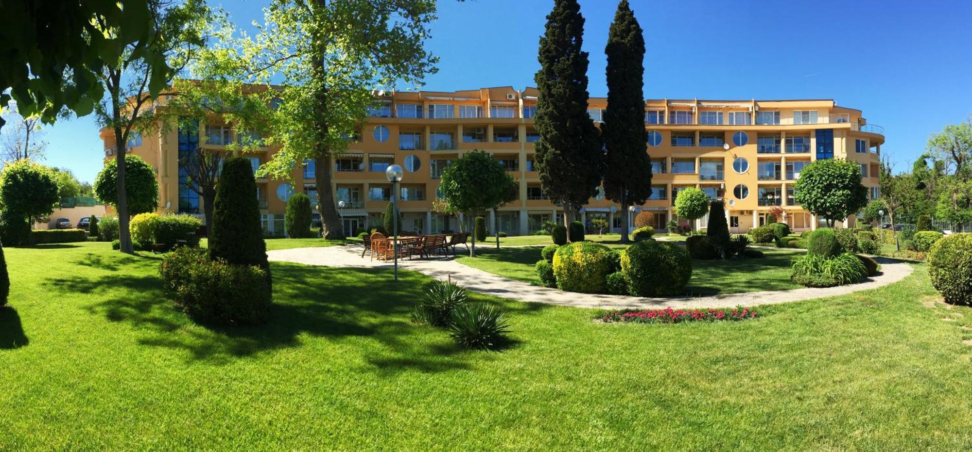 Varna Garden View Apartment Exteriör bild