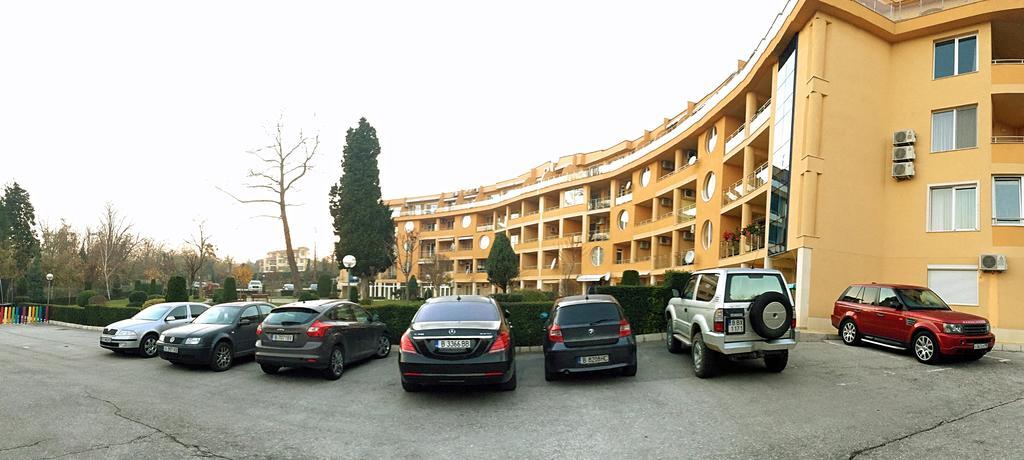 Varna Garden View Apartment Exteriör bild