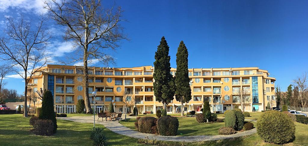 Varna Garden View Apartment Exteriör bild